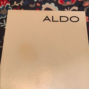 Aldo Capecoral size 8